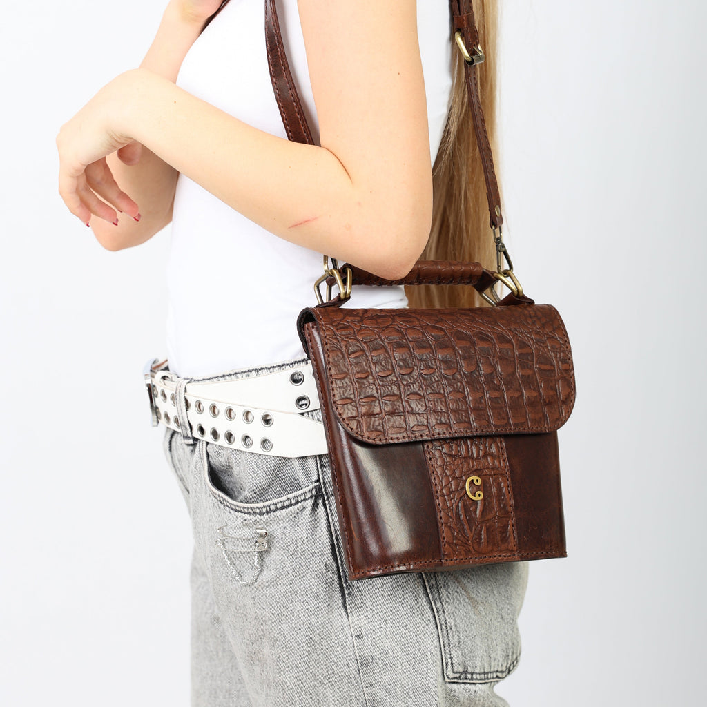 Veloura – Brown