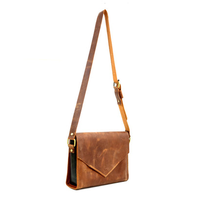 Camel Pull-Up Cowhide Leather Shoulder Bag – Elegance and Character